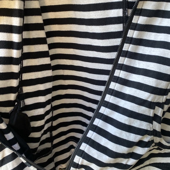 Lululemon Scuba Hoodie - Picture 8 of 9